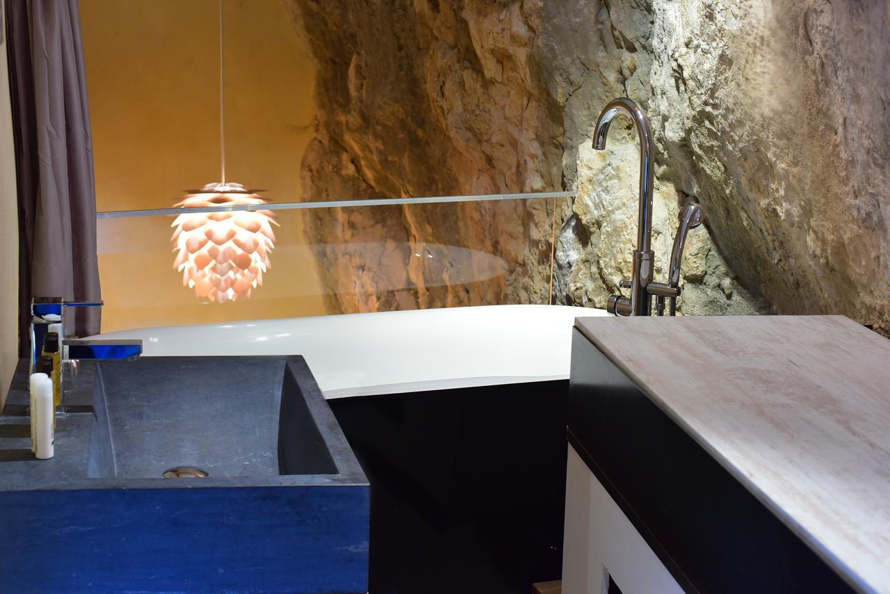 Hotel Le Silex - Adult Only Vallon-Pont-dʼArc Esterno foto